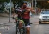 Fred chega ao Fluminense, após percorrer 600 km pedalando desde MG