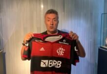 Quem é Domènec Torrent, novo treinador do Flamengo que trabalhou uma década como auxiliar de Guardiola?