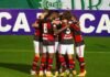 Flamengo vence Coritiba e marca primeiros três pontos no Brasileirão
