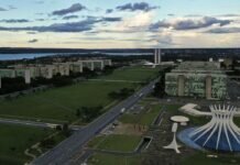 Reforma abrange Três Poderes da União, de estados e de municípios