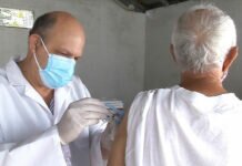 Em primeiro dia, 596 idosos do grupo de 88 e 89 anos são vacinados
